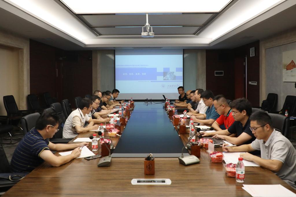 江西省鐵路大數(shù)據(jù)技術(shù)開發(fā)與應(yīng)用工程研究中心舉行技術(shù)交流會 聚焦創(chuàng)新技術(shù)服務(wù)，賦能智慧鐵路建設(shè)